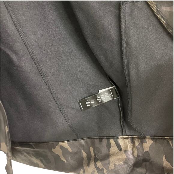 NWOT KORAL Specter Camo Metallic Vegan Faux Leather Moto Jacket Medium - Picture 15 of 16